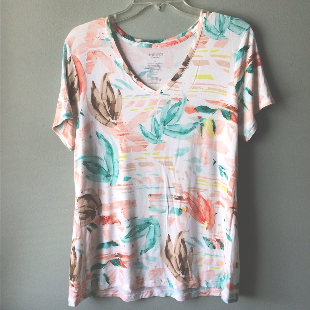 Nine West Large tee Rayon and Spandex GUC